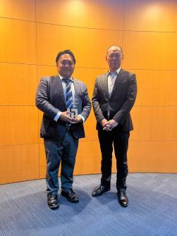 ยูโรเปี้ยน แฟลกโพล รับรางวัล